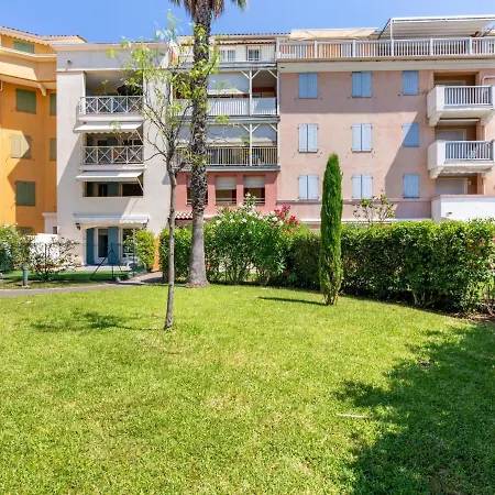 Terre Du Soleil By Interhome